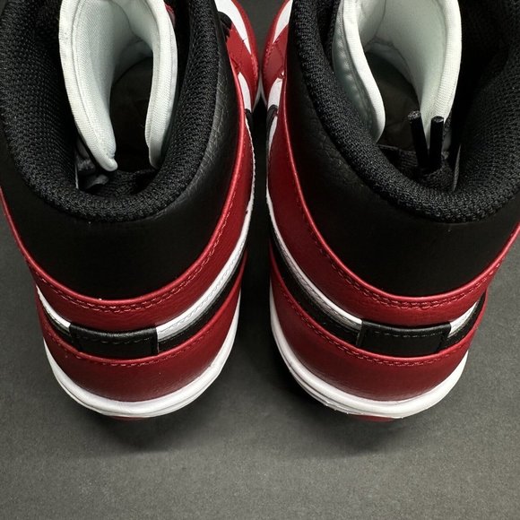 Nike Air Jordan 1 Alpha Menace Mid Chicago Football Cleats Men’s FJ6805-106 main image 8